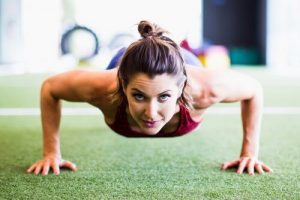 四分鐘日式絕招練出結實腹肌