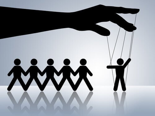 操控與依賴他人