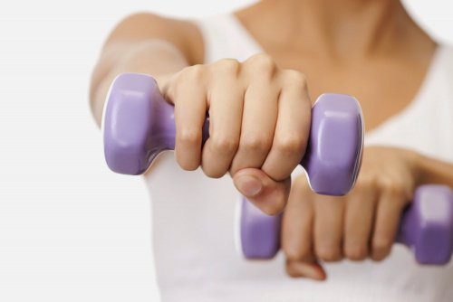 五個美化胸型的簡易運動