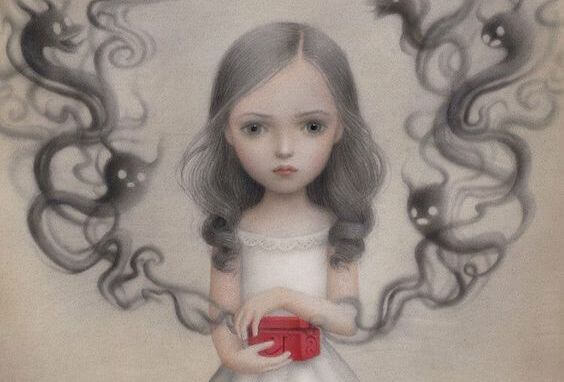 女孩打開紅盒子