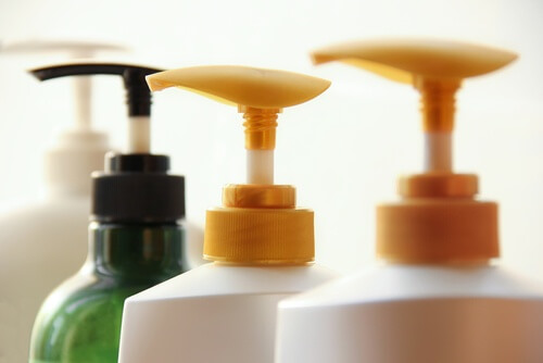 對羥基苯甲酸酯