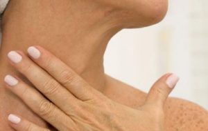 消除頸部皺紋的5種自然療法