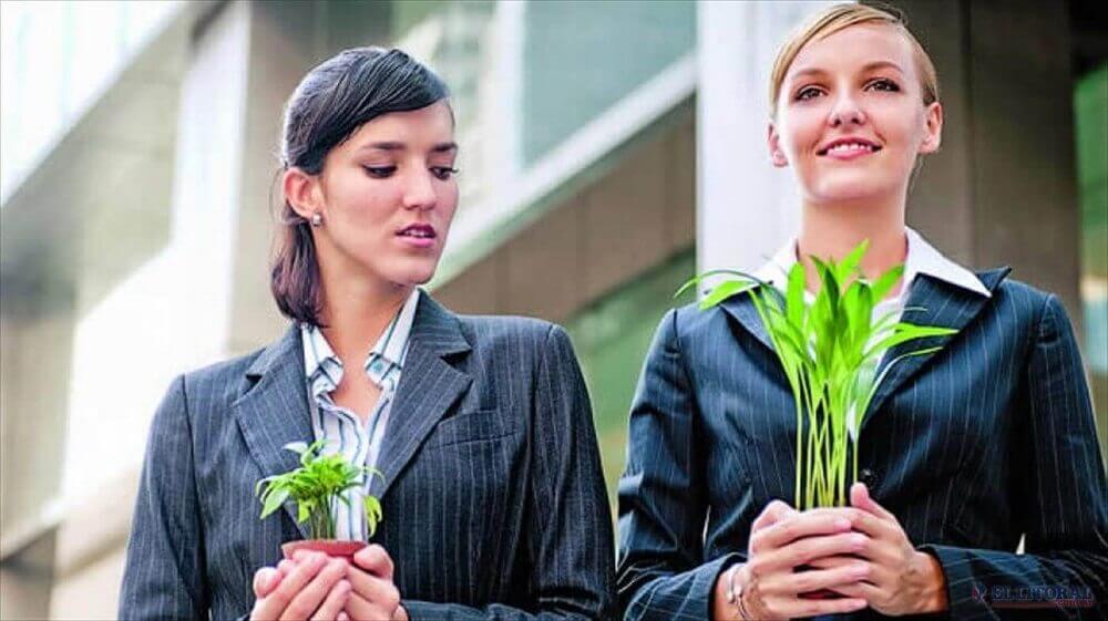 女人和植物