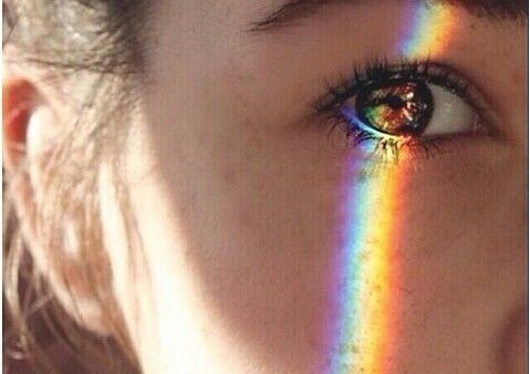 眼睛與彩虹