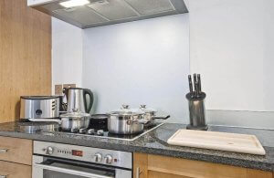 清除檯面油膩的６種天然產品