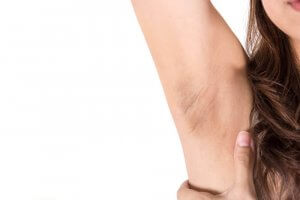 在分娩後擺脫腋下黑斑暗沉的9種妙招