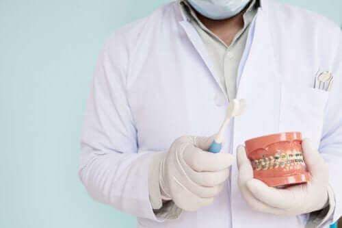 牙齒矯正時保持口腔衛生的七大訣竅
