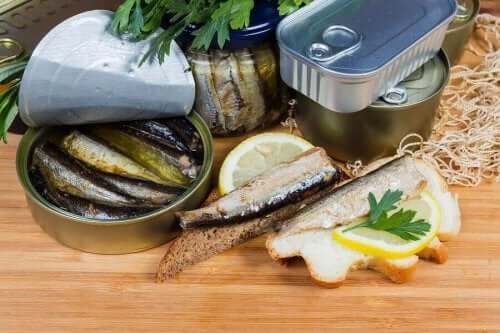 食用罐頭食品中的液體是否有益健康？