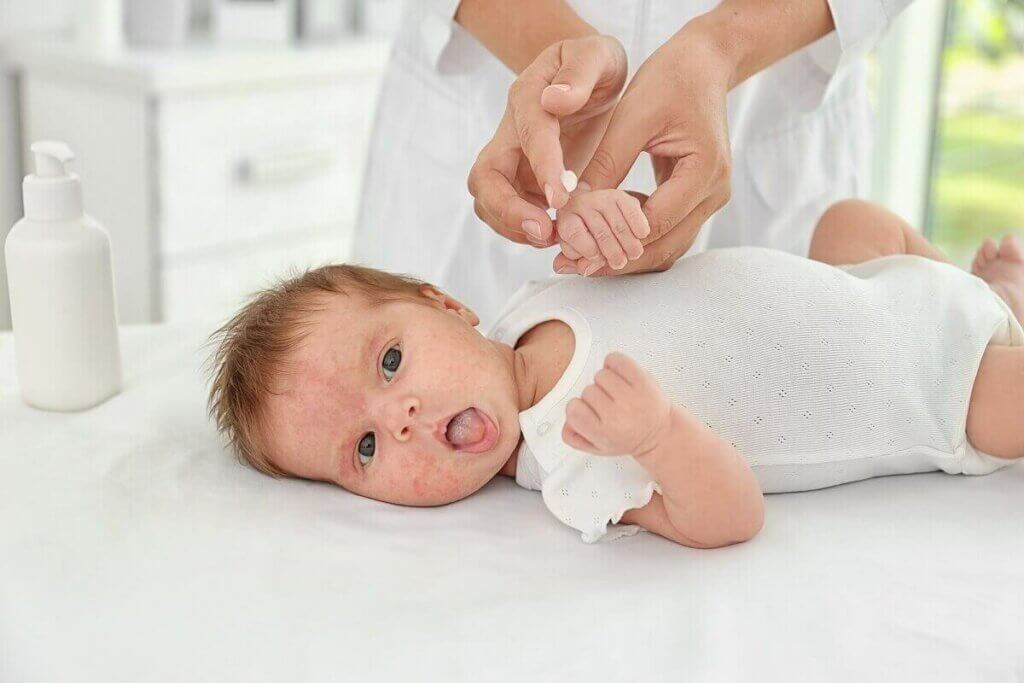 嬰兒乳液